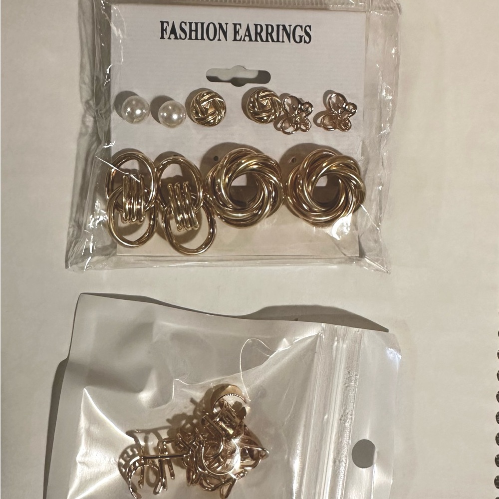 Gold Fashion Earrings Set